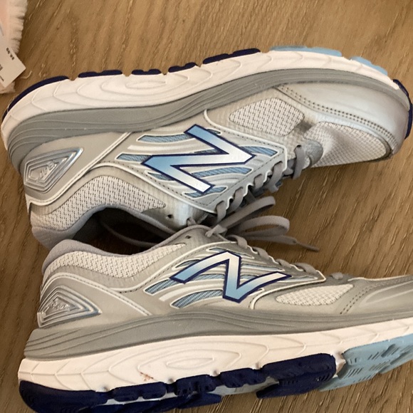 Running shoes new balance size 101/2 - Picture 5 of 12
